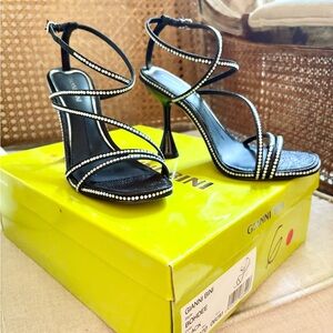 Gianni Bini Black Strappy Heels Sleek Stiletto Design